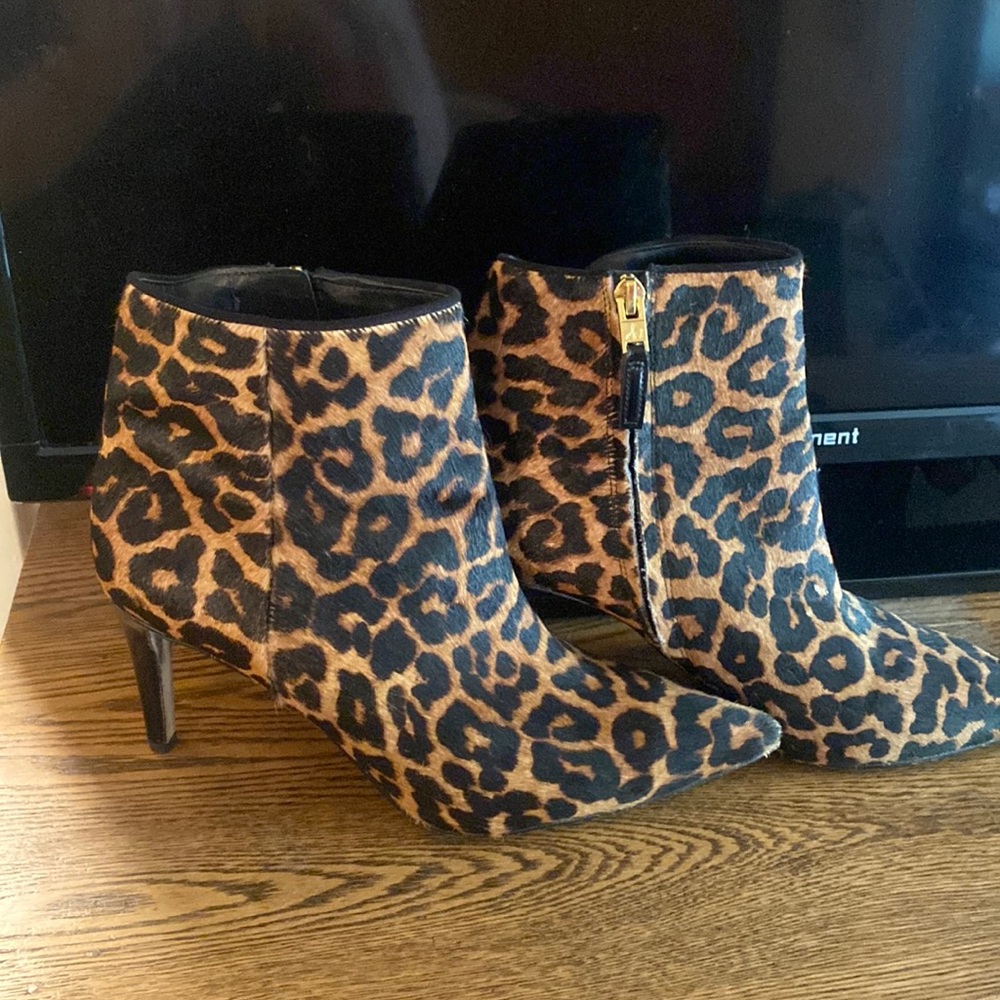 Leopard boots